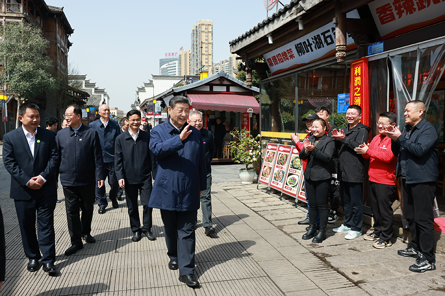 習近平在湖南常德市考察調(diào)研